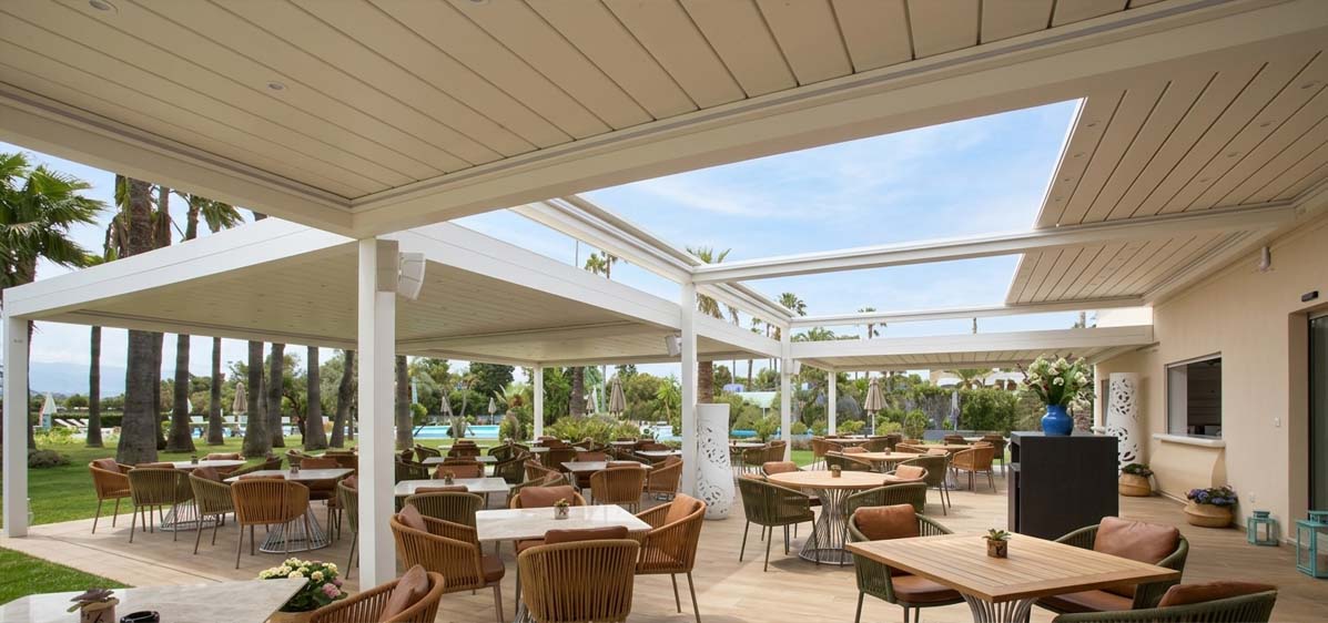 Large-scale commercial pergola group control system